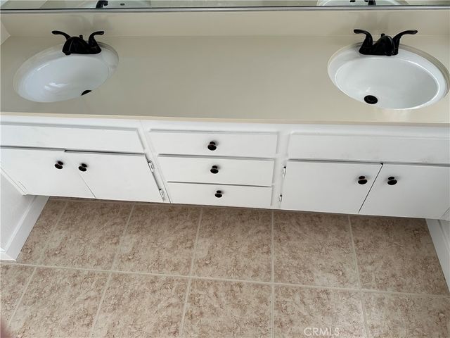 42801 42801 15th W, Lancaster, CA 93534