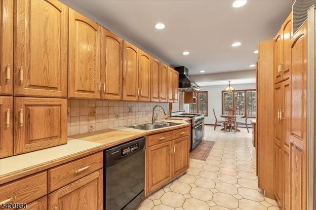 207 Belvidere Ave, Fanwood Boro, NJ 07023