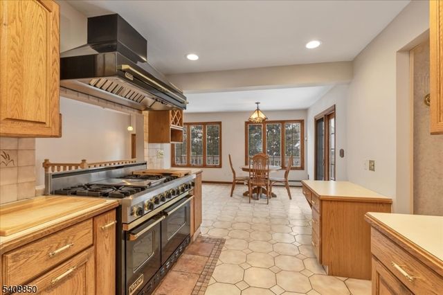 207 Belvidere Ave, Fanwood Boro, NJ 07023