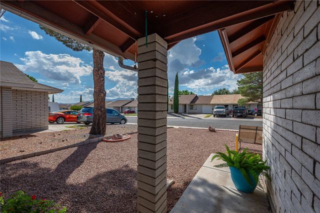 977 Canyon Shadows Drive, Kingman, AZ 86409