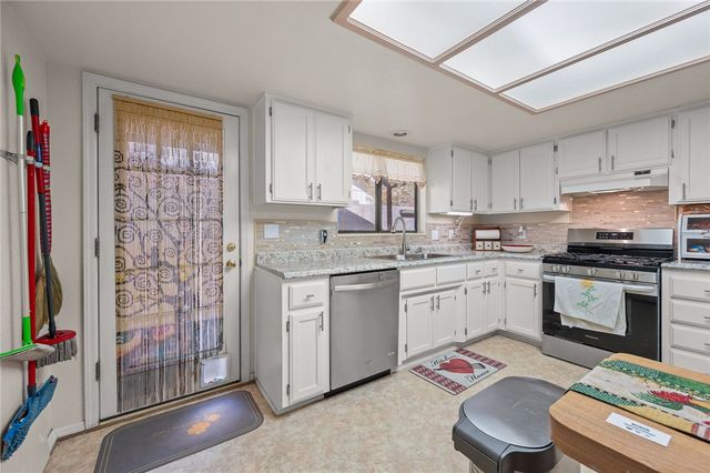 977 Canyon Shadows Drive, Kingman, AZ 86409