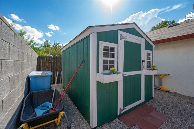 977 Canyon Shadows Drive, Kingman, AZ 86409