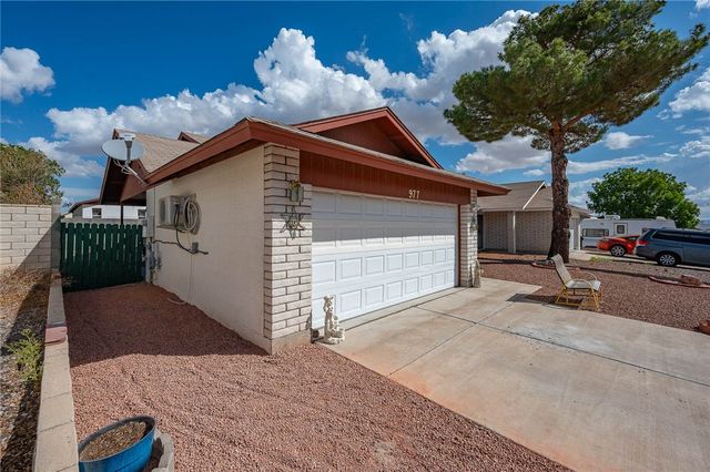 977 Canyon Shadows Drive, Kingman, AZ 86409