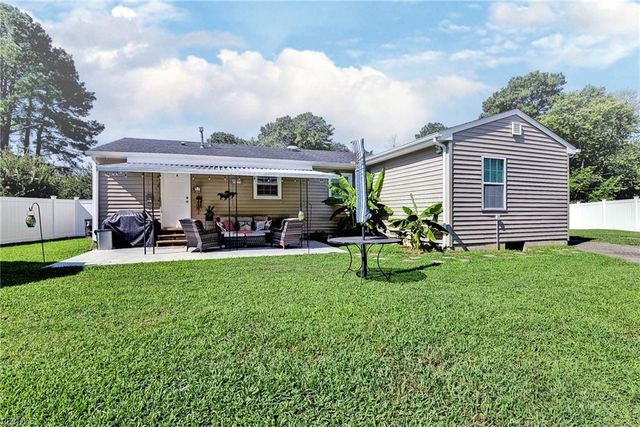 212 Picard DR, Newport News, VA 23602