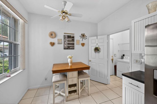 9572 N Crescent View Dr Drive N, Boynton Beach, FL 33437