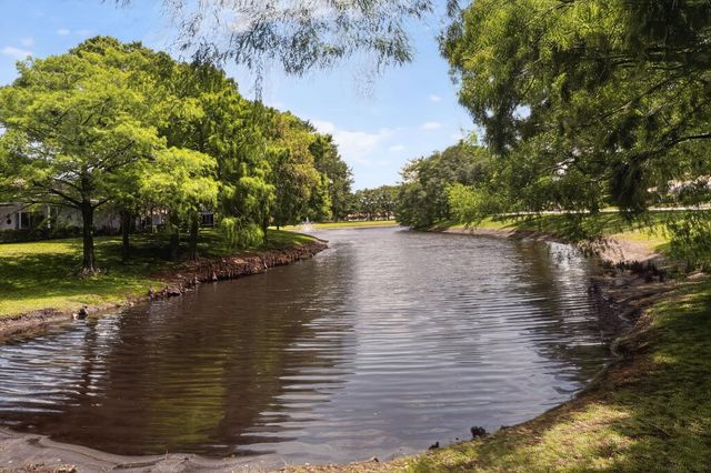 9572 N Crescent View Dr Drive N, Boynton Beach, FL 33437