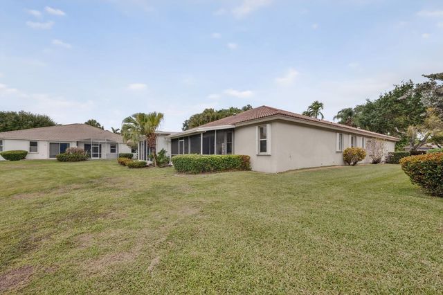 9572 N Crescent View Dr Drive N, Boynton Beach, FL 33437