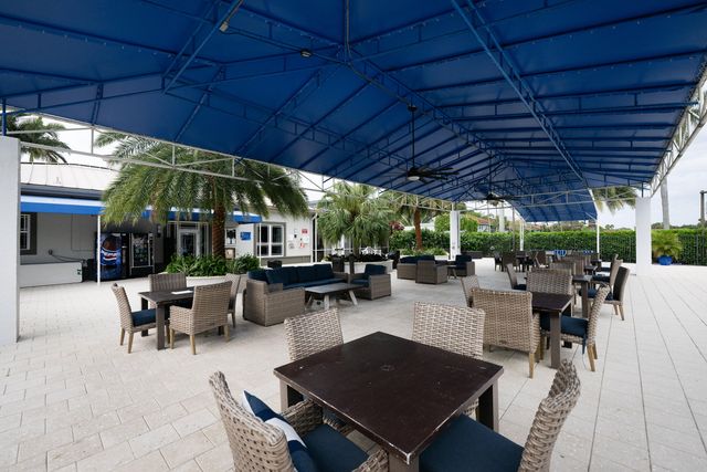 9572 N Crescent View Dr Drive N, Boynton Beach, FL 33437