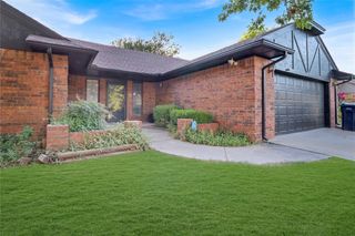 10405 Casa Linda, Oklahoma City, OK 73139