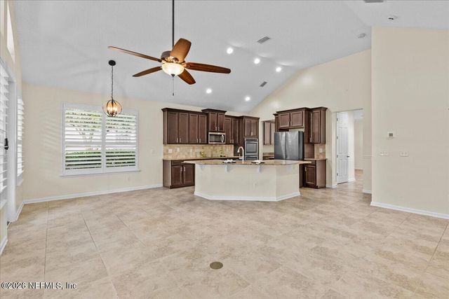 1201 E REDROCK RIDGE Avenue, St. Johns, FL 32259