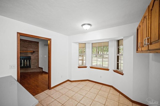 5621 Cardiman St, Milton, FL 32583