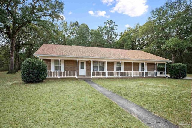 5621 Cardiman St, Milton, FL 32583