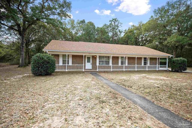 5621 Cardiman St, Milton, FL 32583