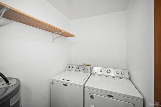 5621 Cardiman St, Milton, FL 32583