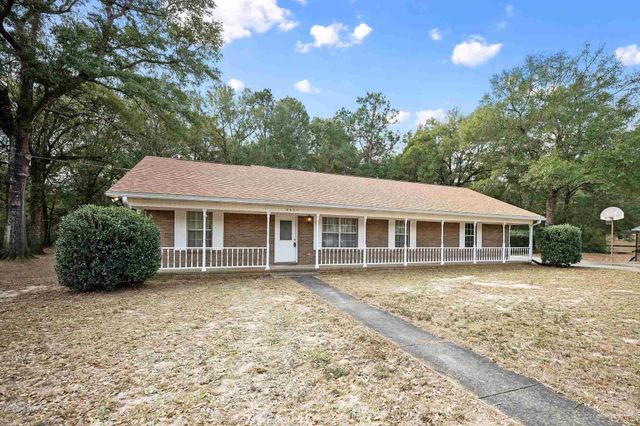 5621 Cardiman St, Milton, FL 32583