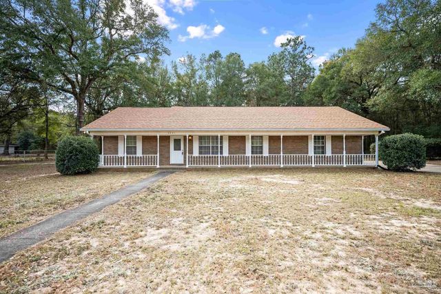 5621 Cardiman St, Milton, FL 32583