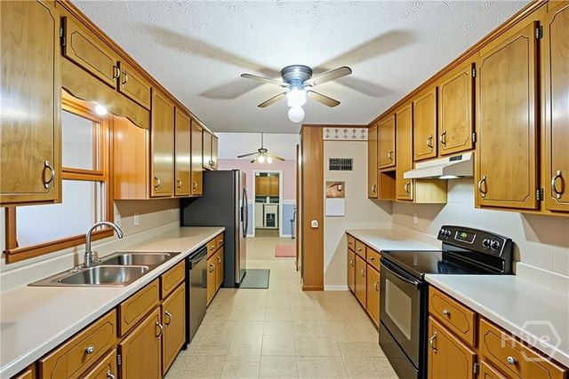 1013 Amber Stapp Studdard Road, Social Circle, GA 30025