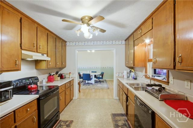 1013 Amber Stapp Studdard Road, Social Circle, GA 30025