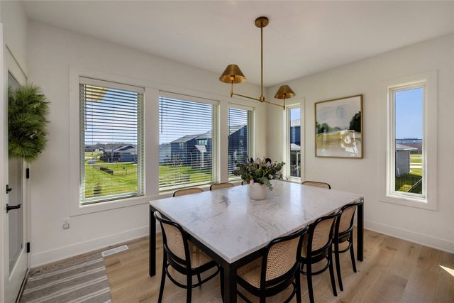 870 Augusta Court, Waukee, IA 50263