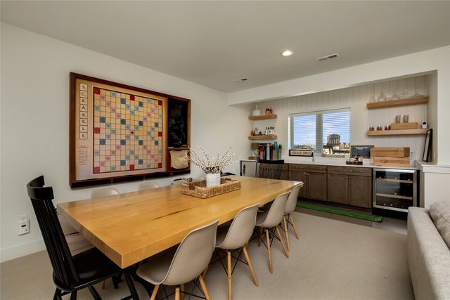 870 Augusta Court, Waukee, IA 50263