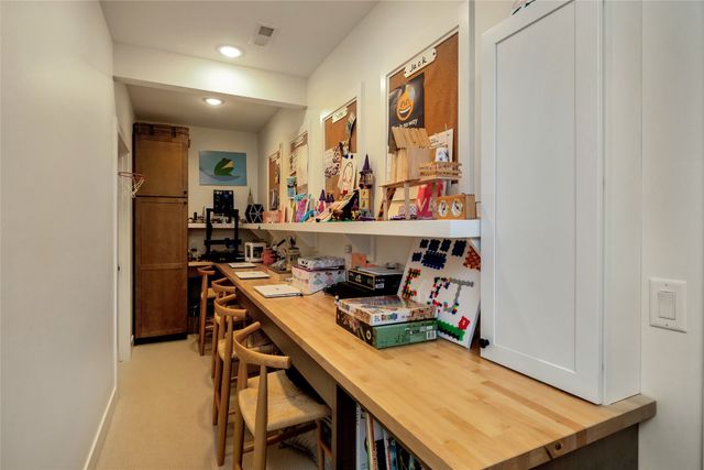 870 Augusta Court, Waukee, IA 50263