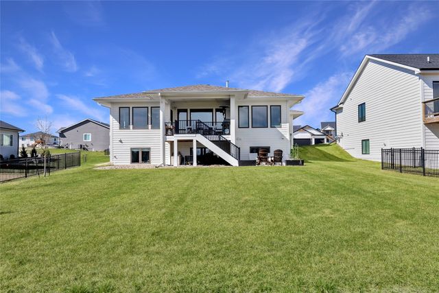 870 Augusta Court, Waukee, IA 50263