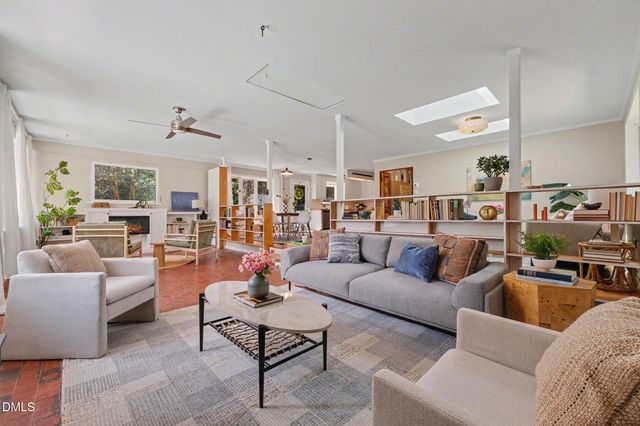 603 Smith Level Road, Chapel Hill, NC 27516