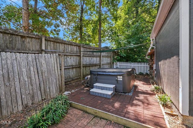 603 Smith Level Road, Chapel Hill, NC 27516
