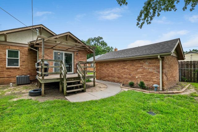 1519 S Martinson, Wichita, KS 67213