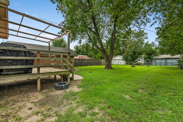 1519 S Martinson, Wichita, KS 67213