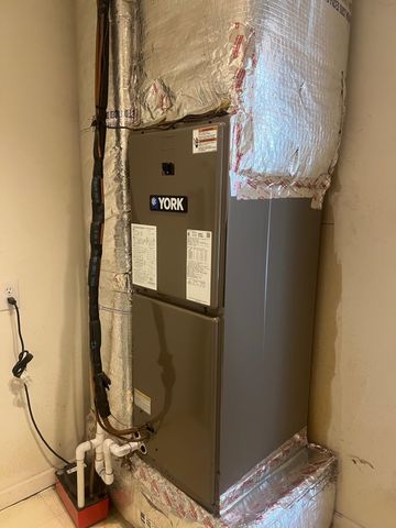 512 F ST, Staunton, VA 24401