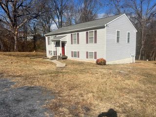 512 F ST, Staunton, VA 24401
