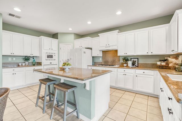 2986 Mary Ave, Sanger, CA 93657