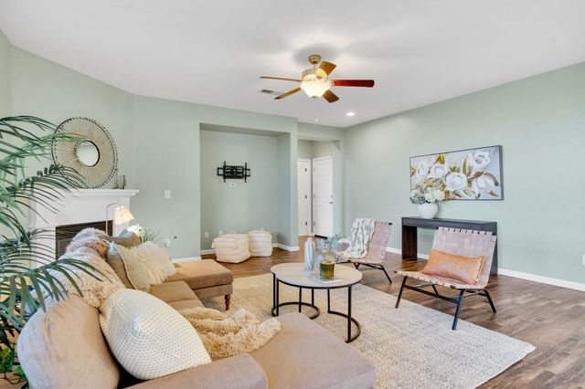 2986 Mary Ave, Sanger, CA 93657