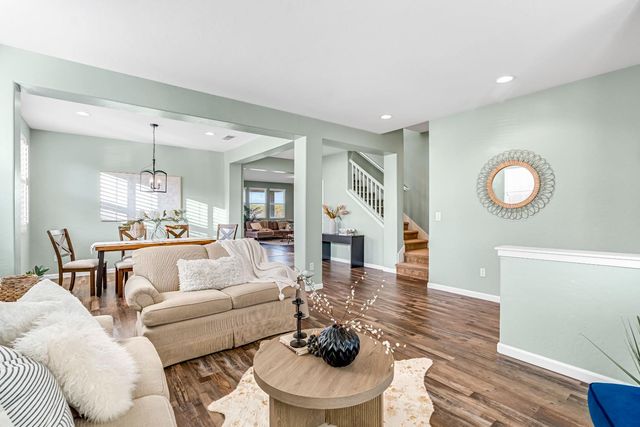 2986 Mary Ave, Sanger, CA 93657