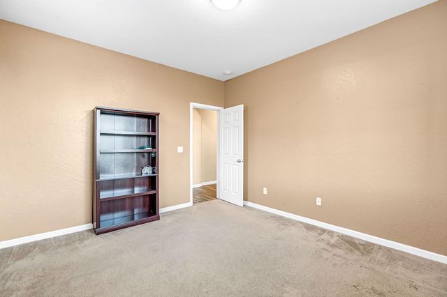 2986 Mary Ave, Sanger, CA 93657