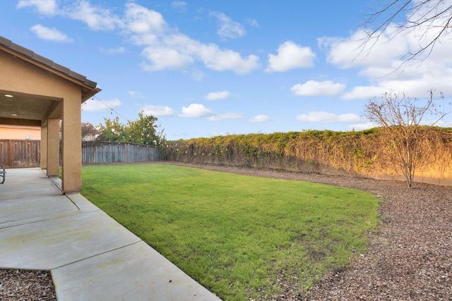 2986 Mary Ave, Sanger, CA 93657