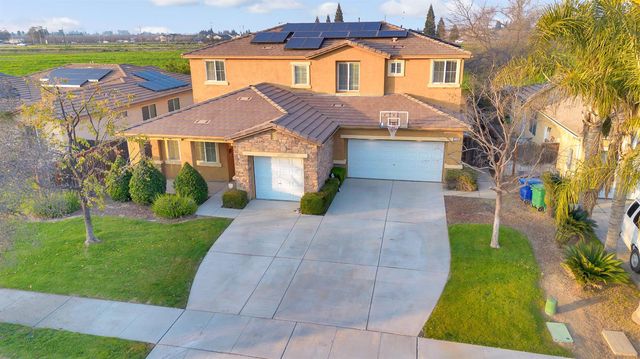2986 Mary Ave, Sanger, CA 93657
