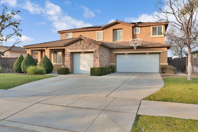 2986 Mary Ave, Sanger, CA 93657