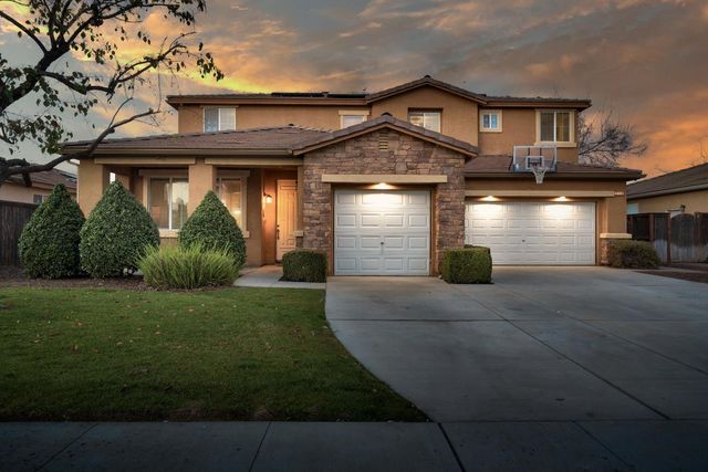 2986 Mary Ave, Sanger, CA 93657