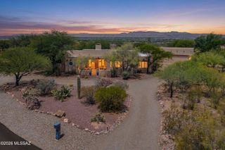 1488 S Walnut Spring Place, Green Valley, AZ 85614