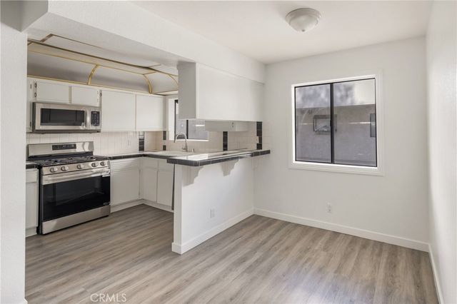 9144 Burnet 31, North Hills, CA 91343