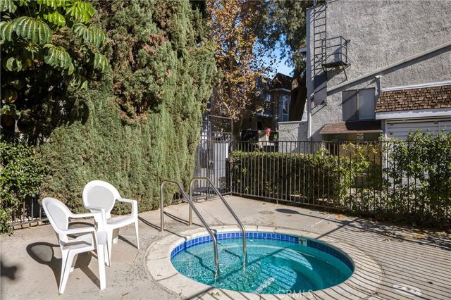 9144 Burnet 31, North Hills, CA 91343