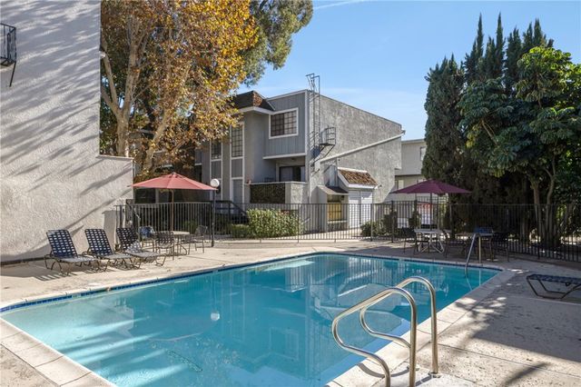 9144 Burnet 31, North Hills, CA 91343