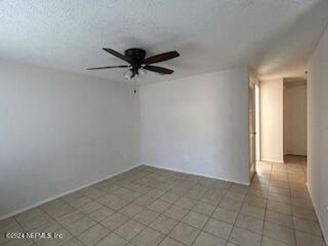 2678 SUNRISE VILLAGE Drive B, Orange Park, FL 32065