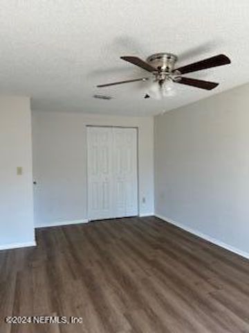 2678 SUNRISE VILLAGE Drive B, Orange Park, FL 32065