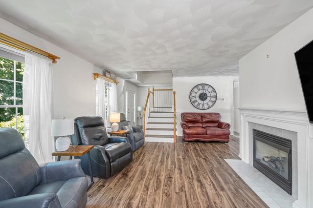 770 Mammoth Road, Pelham, NH 03076