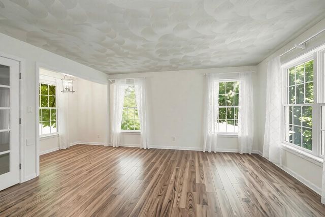 770 Mammoth Road, Pelham, NH 03076