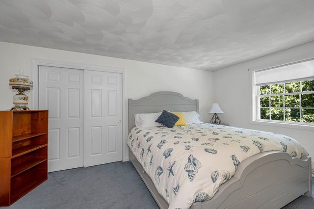 770 Mammoth Road, Pelham, NH 03076