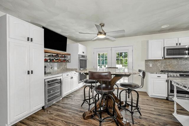 770 Mammoth Road, Pelham, NH 03076
